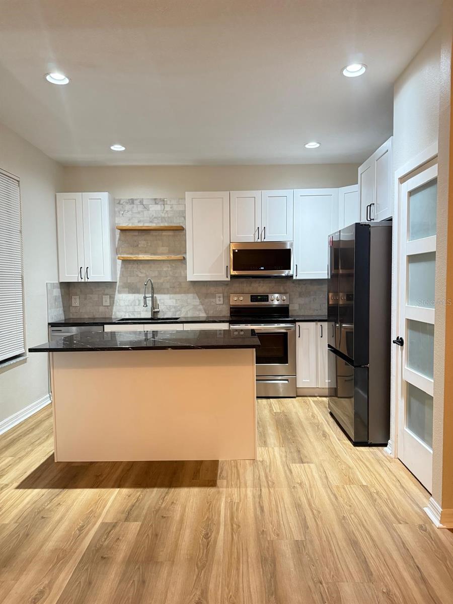 Image 2 of 14 For 4132 Hunters Park Lane