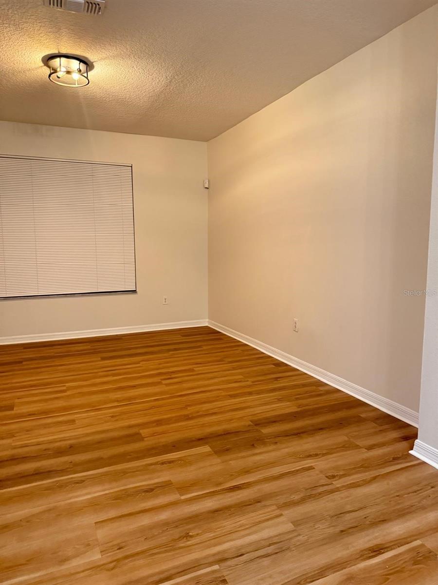 Image 4 of 14 For 4132 Hunters Park Lane