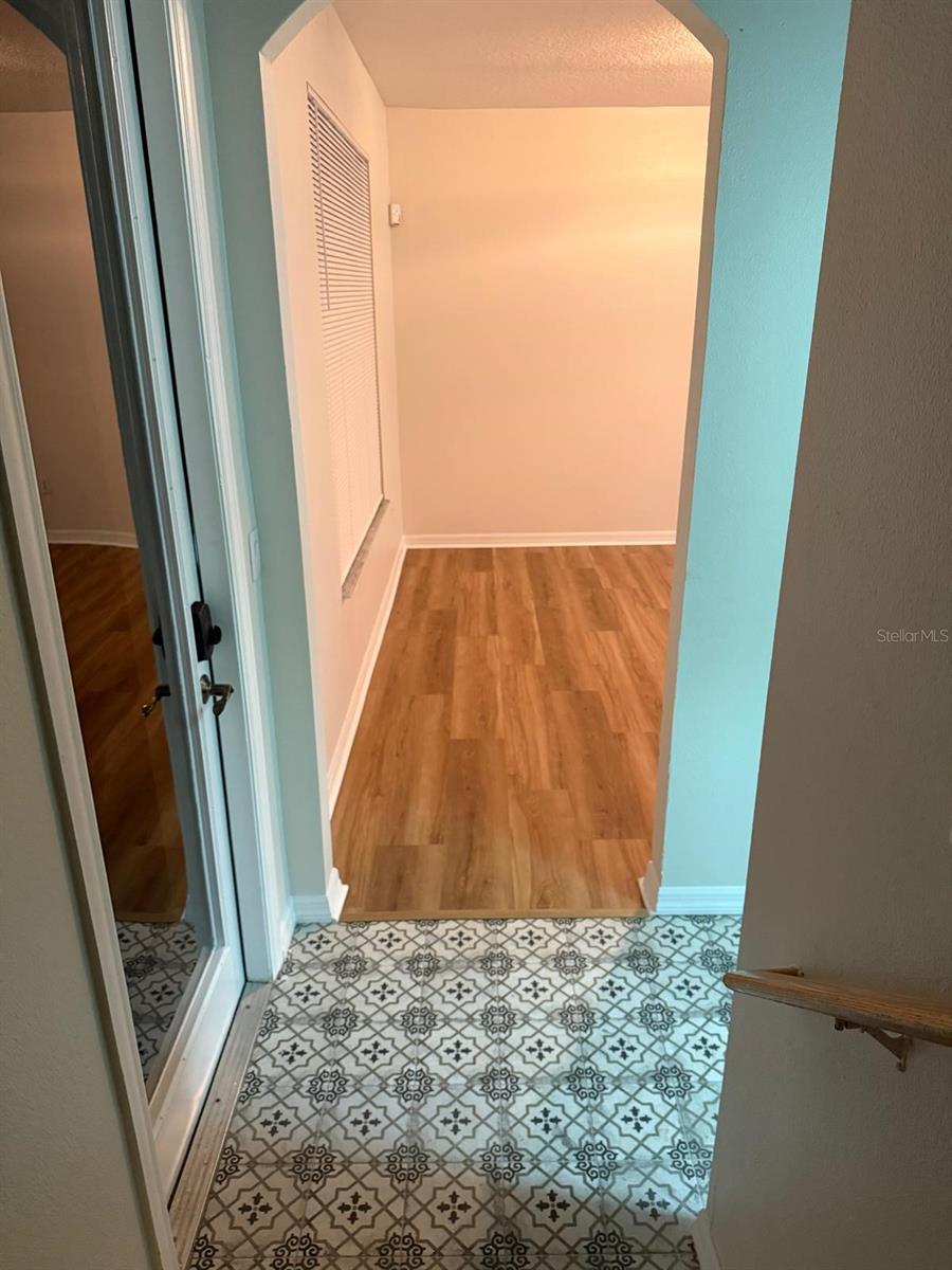 Image 8 of 14 For 4132 Hunters Park Lane