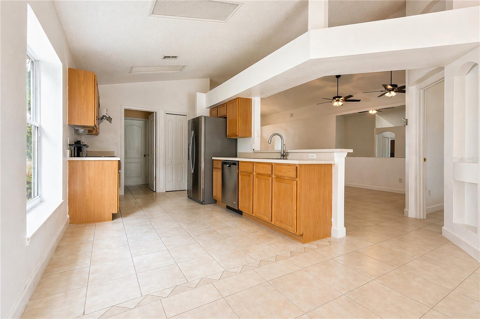 Image 16 of 33 For 2281 Oakington Street