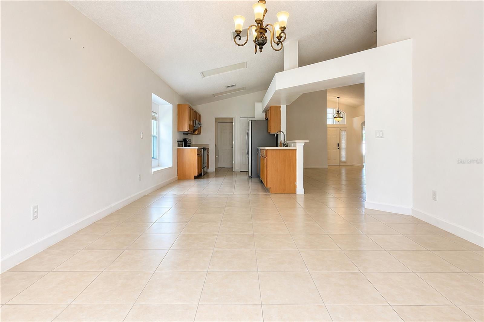 Image 17 of 33 For 2281 Oakington Street