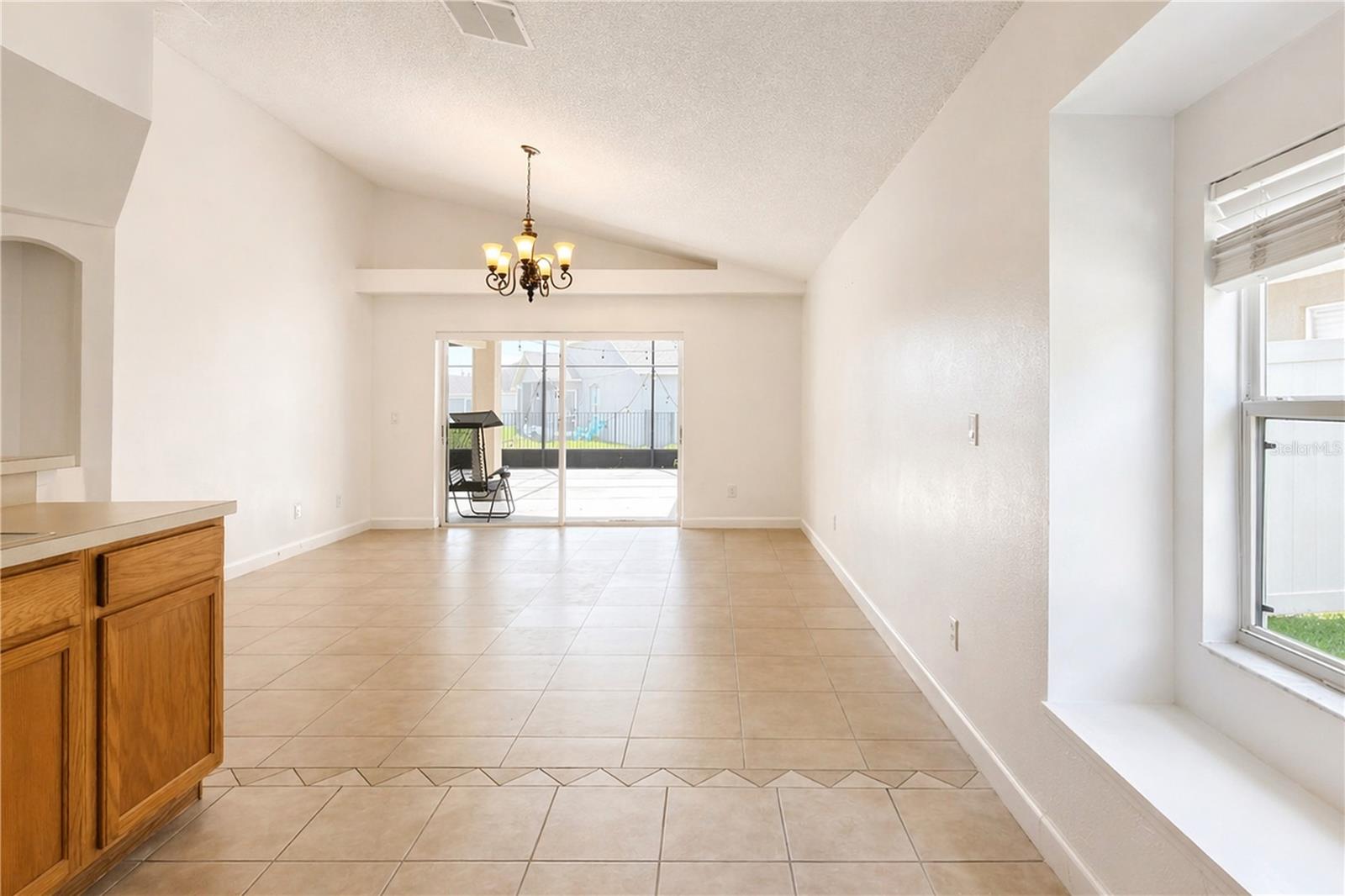 Image 22 of 33 For 2281 Oakington Street