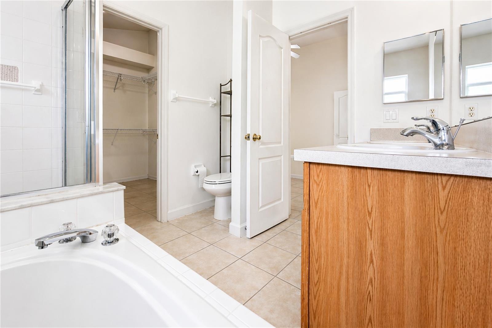 Image 23 of 33 For 2281 Oakington Street