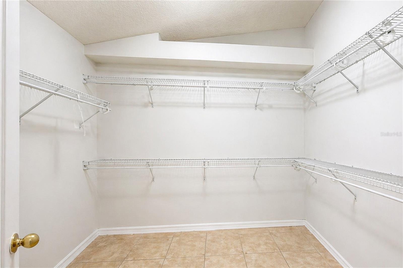 Image 26 of 33 For 2281 Oakington Street