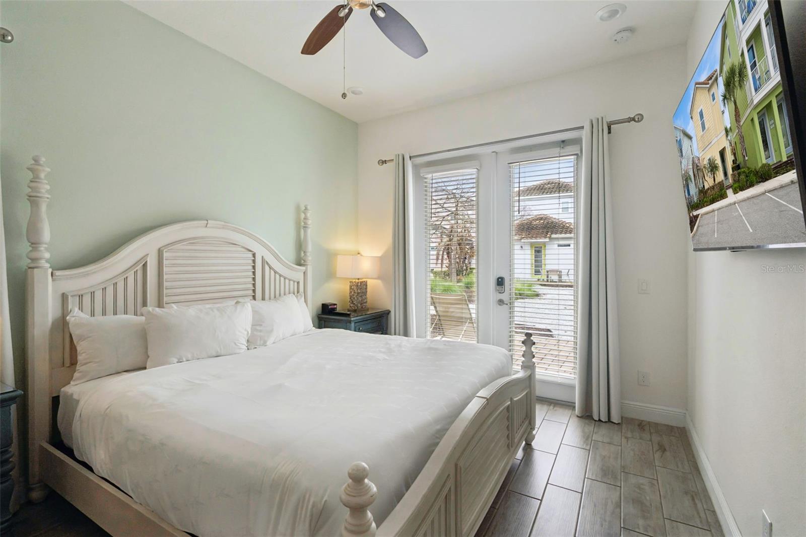 Image 10 of 49 For 8059 Knee Deep Road