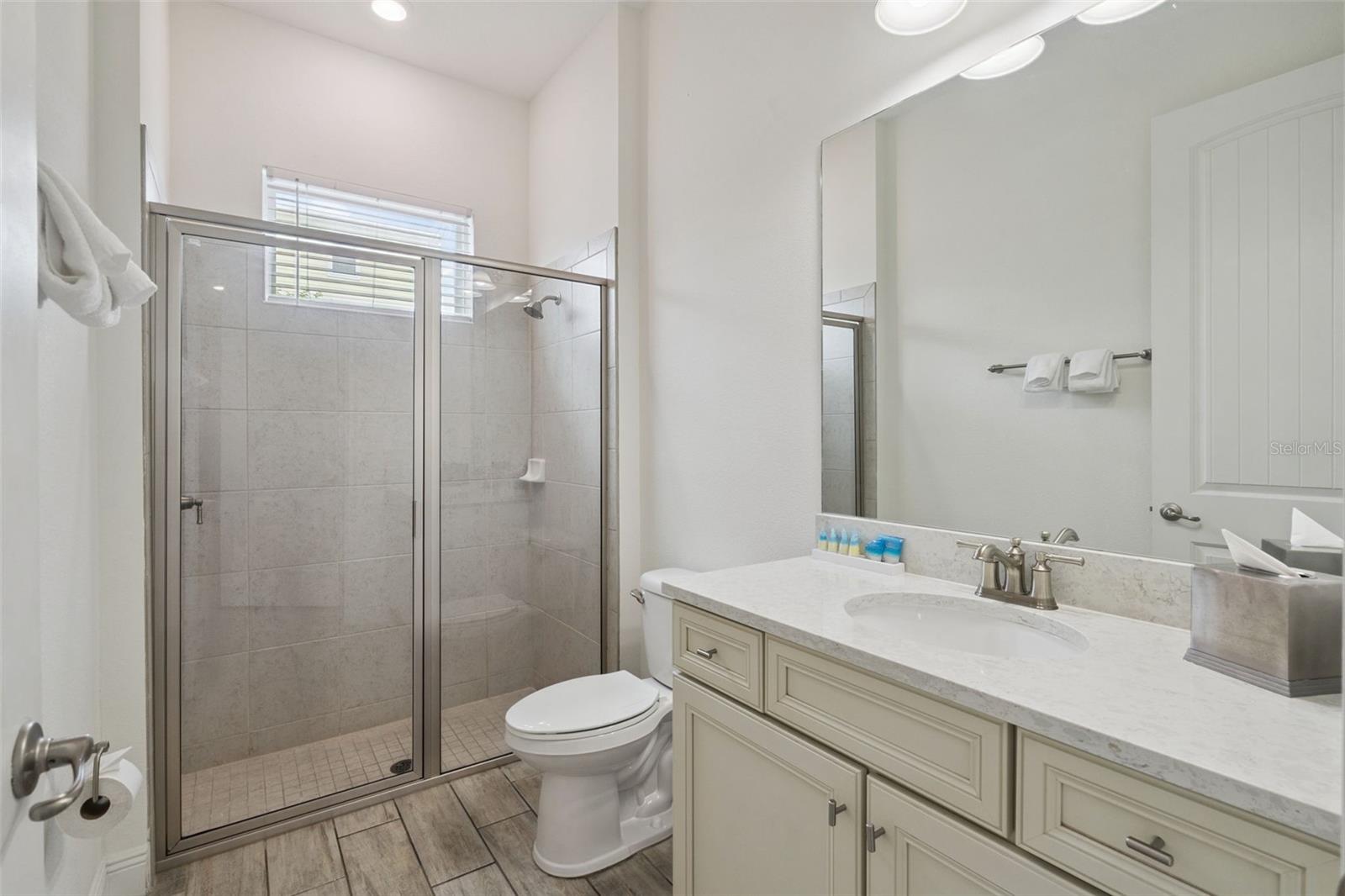 Image 16 of 49 For 8059 Knee Deep Road