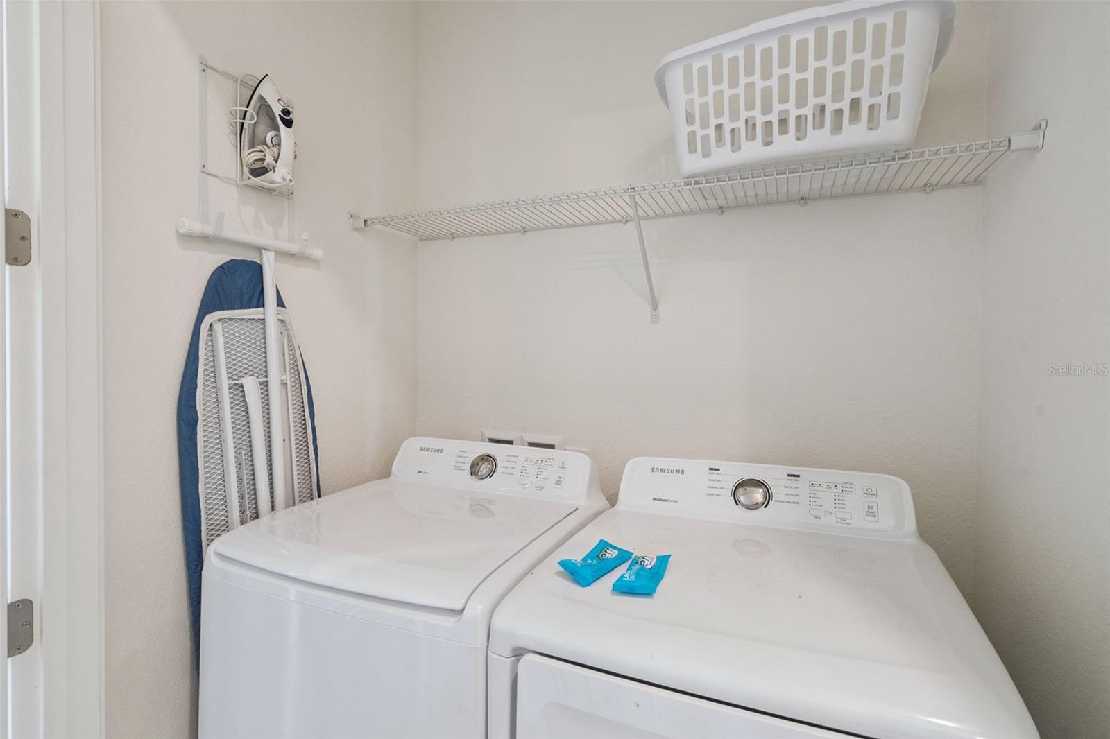 Image 19 of 49 For 8059 Knee Deep Road