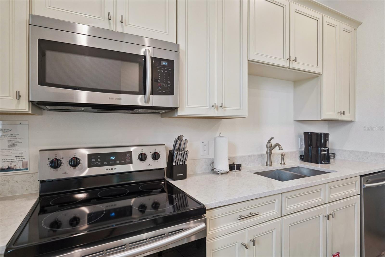 Image 9 of 49 For 8059 Knee Deep Road