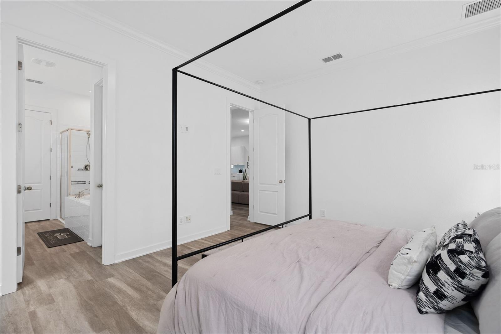 Image 16 of 68 For 8820 Sperry Street