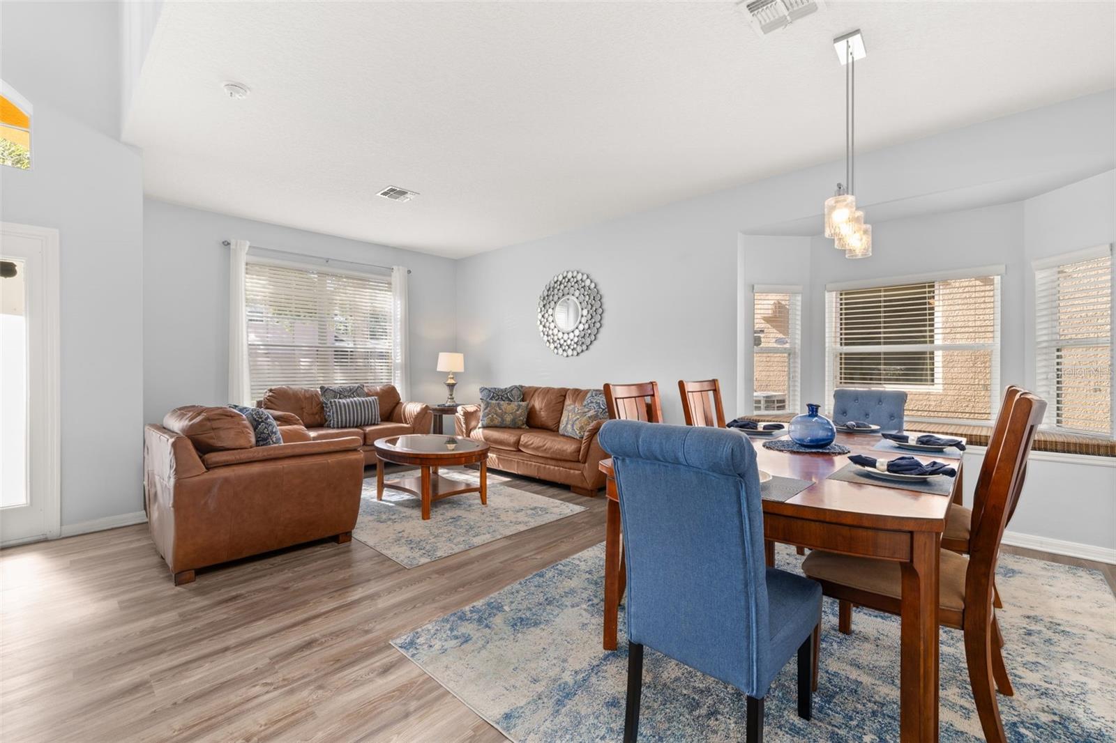 Image 10 of 98 For 986 Orange Cosmos Boulevard