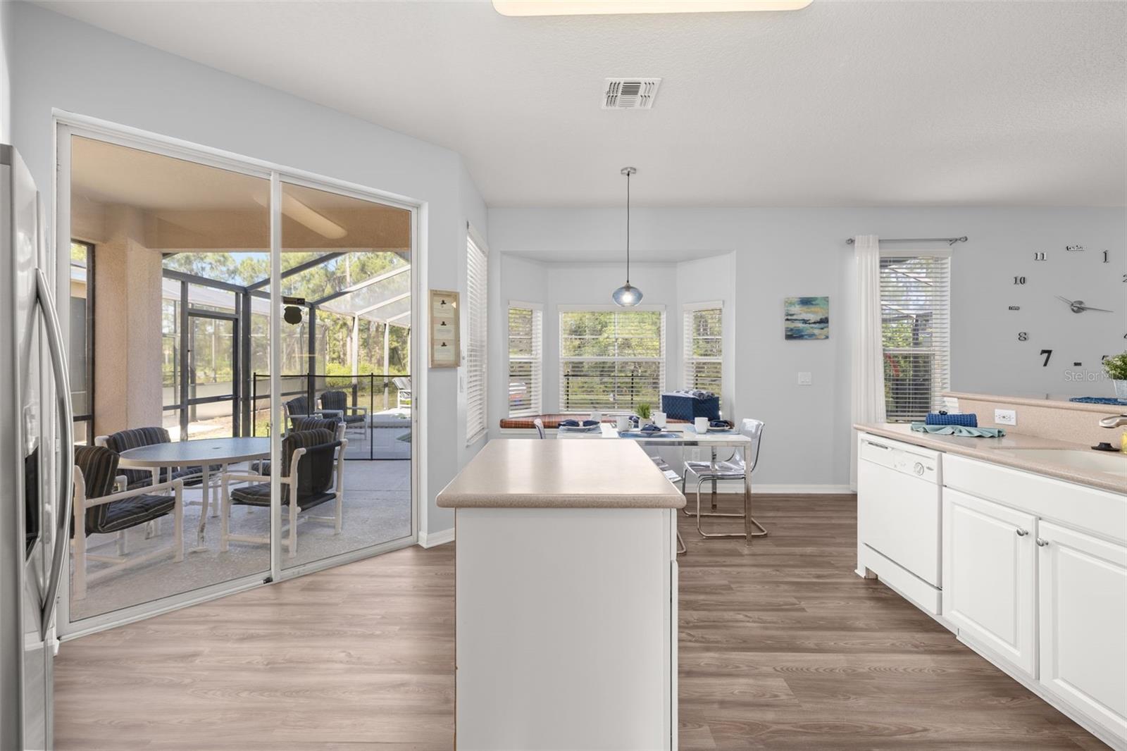 Image 16 of 98 For 986 Orange Cosmos Boulevard