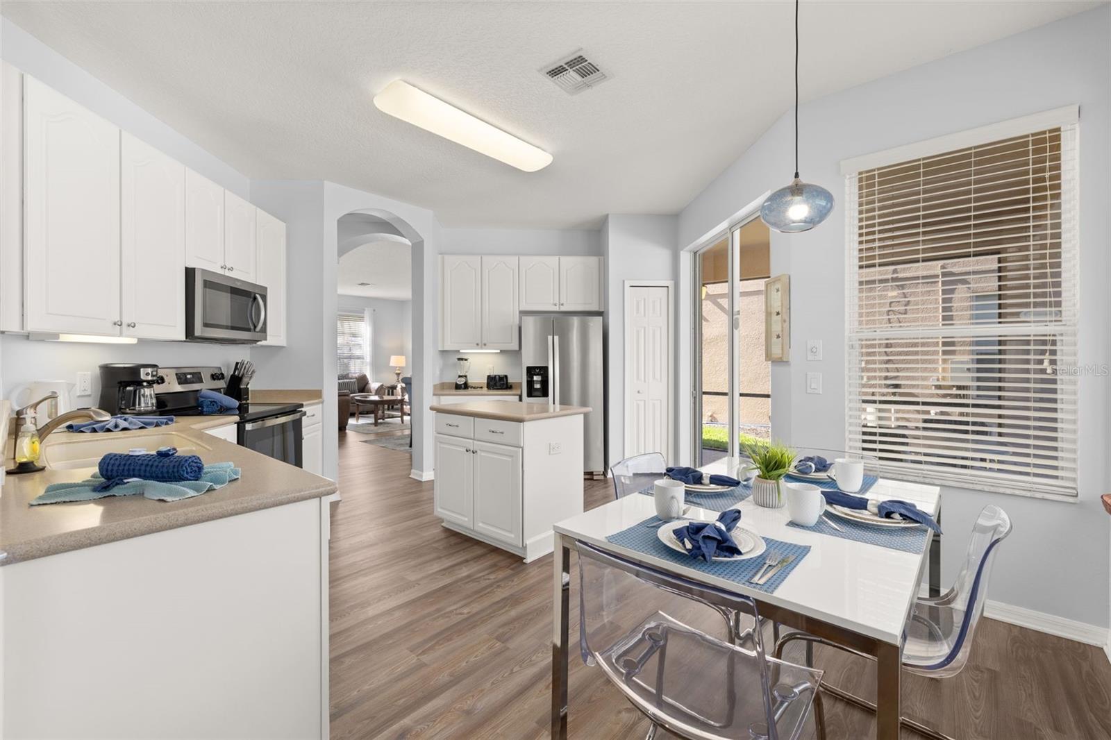 Image 17 of 98 For 986 Orange Cosmos Boulevard