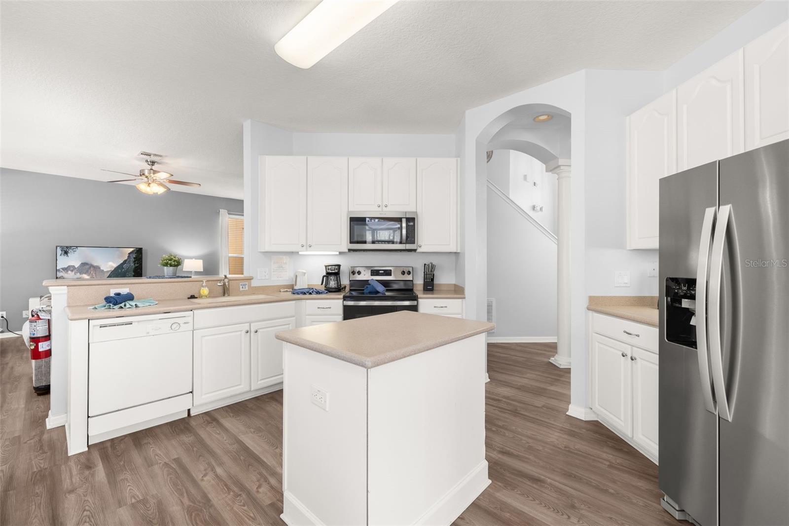 Image 18 of 98 For 986 Orange Cosmos Boulevard