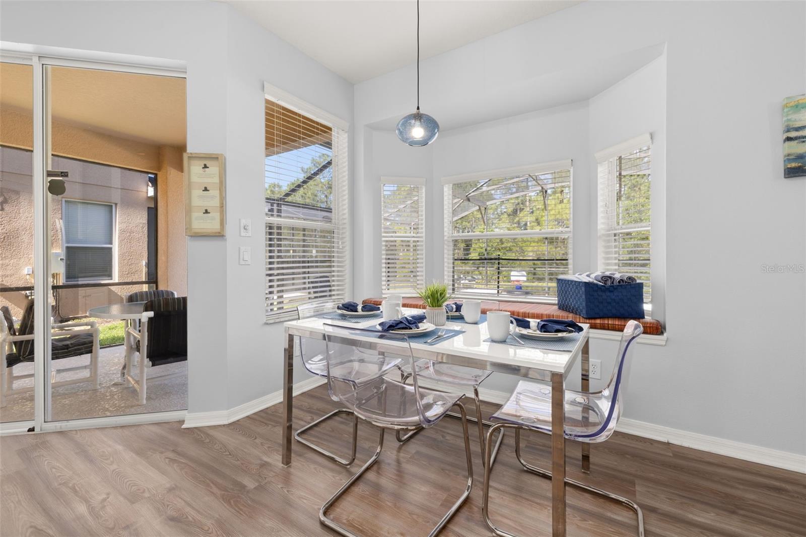 Image 20 of 98 For 986 Orange Cosmos Boulevard