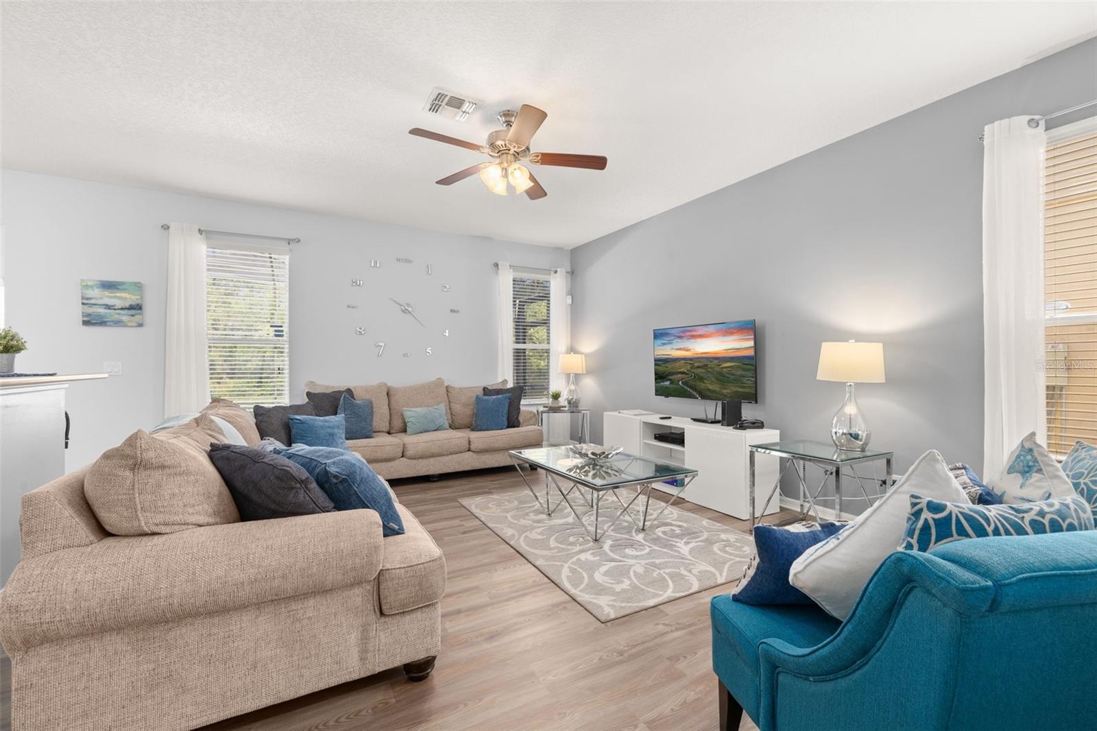 Image 26 of 98 For 986 Orange Cosmos Boulevard