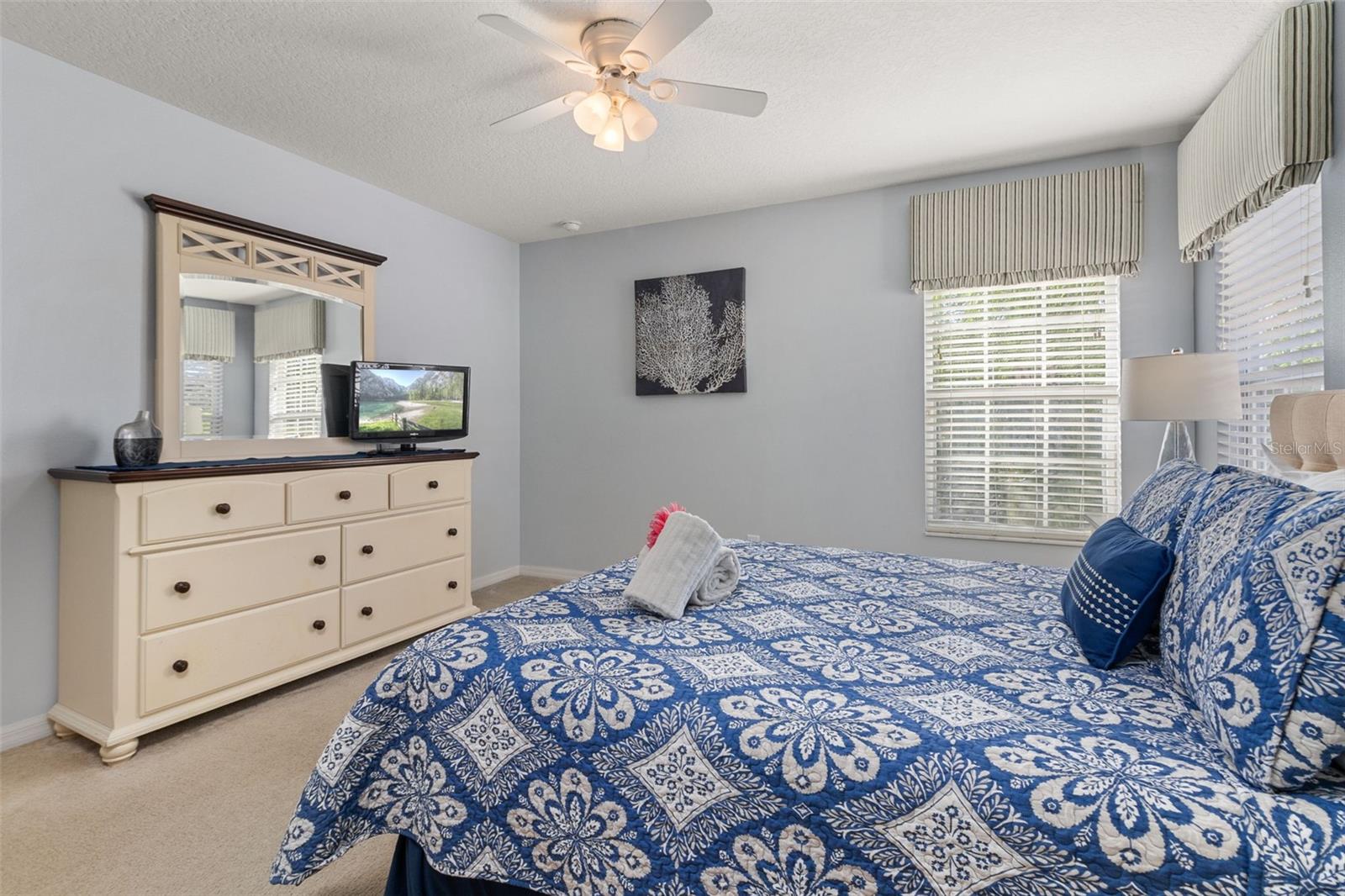 Image 38 of 98 For 986 Orange Cosmos Boulevard