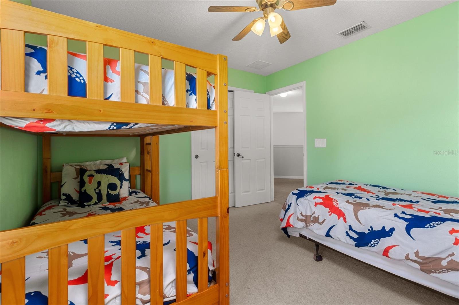 Image 44 of 98 For 986 Orange Cosmos Boulevard