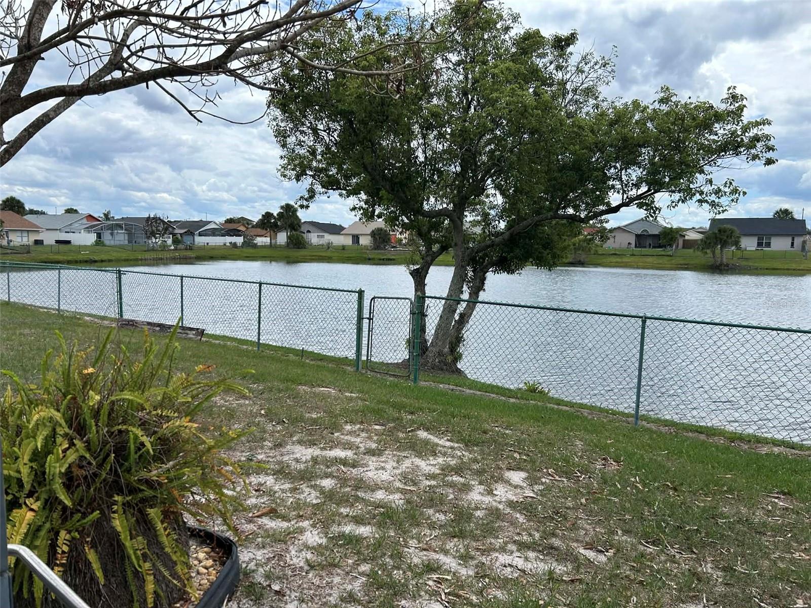 Image 20 of 28 For 3155 Smoke Signal Circle