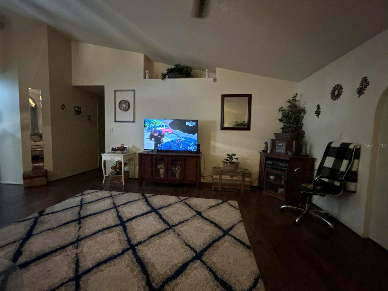 Image 5 of 28 For 3155 Smoke Signal Circle