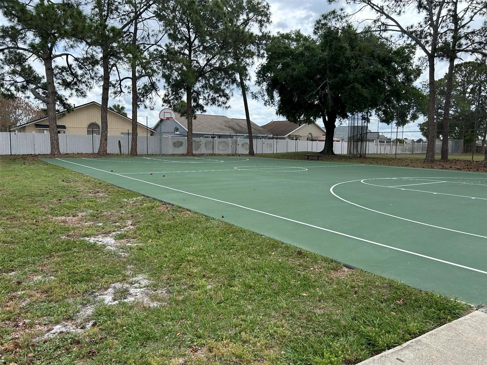 Image 13 of 15 For 3165 Smoke Signal Circle