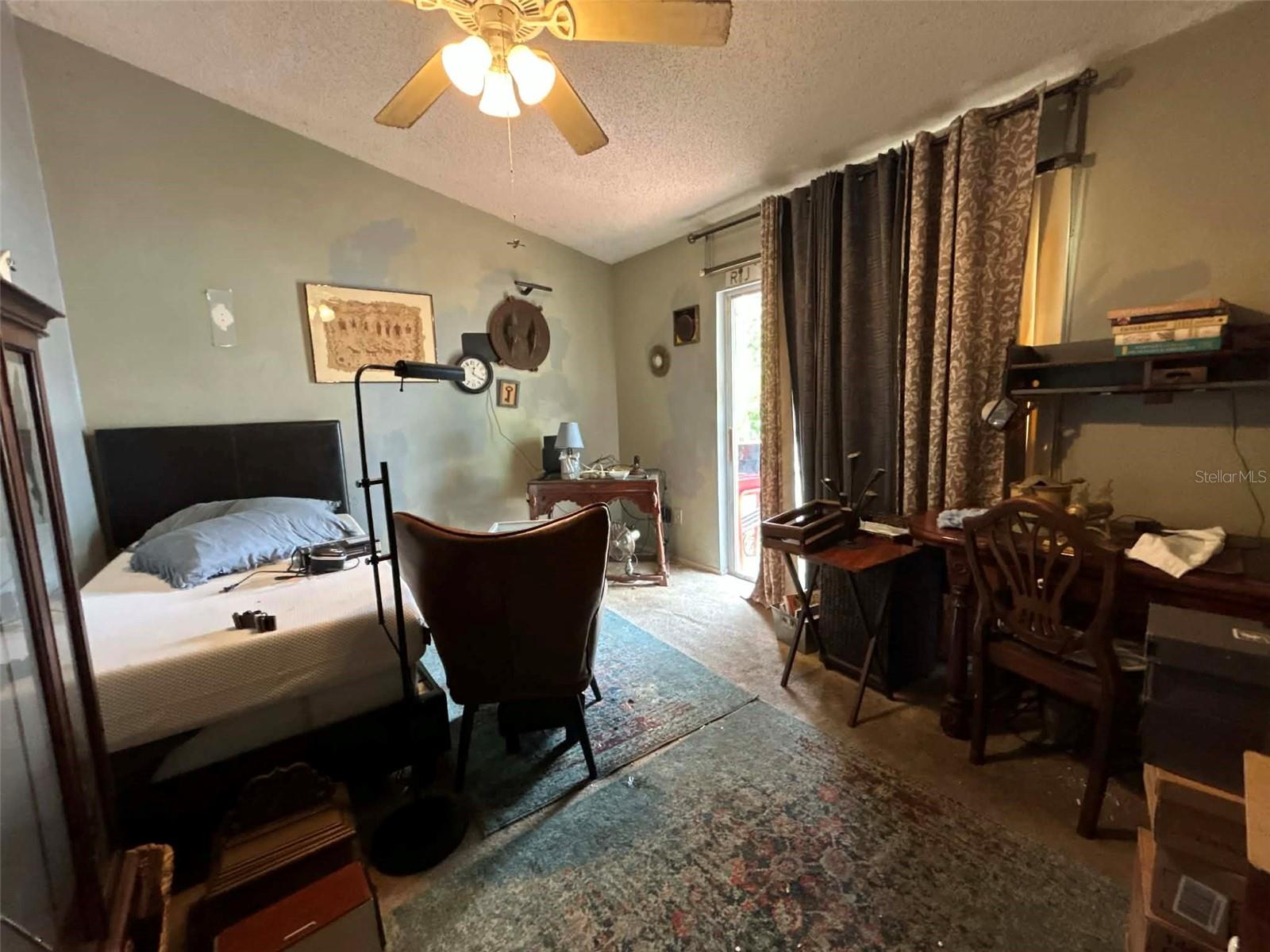 Image 7 of 15 For 3165 Smoke Signal Circle