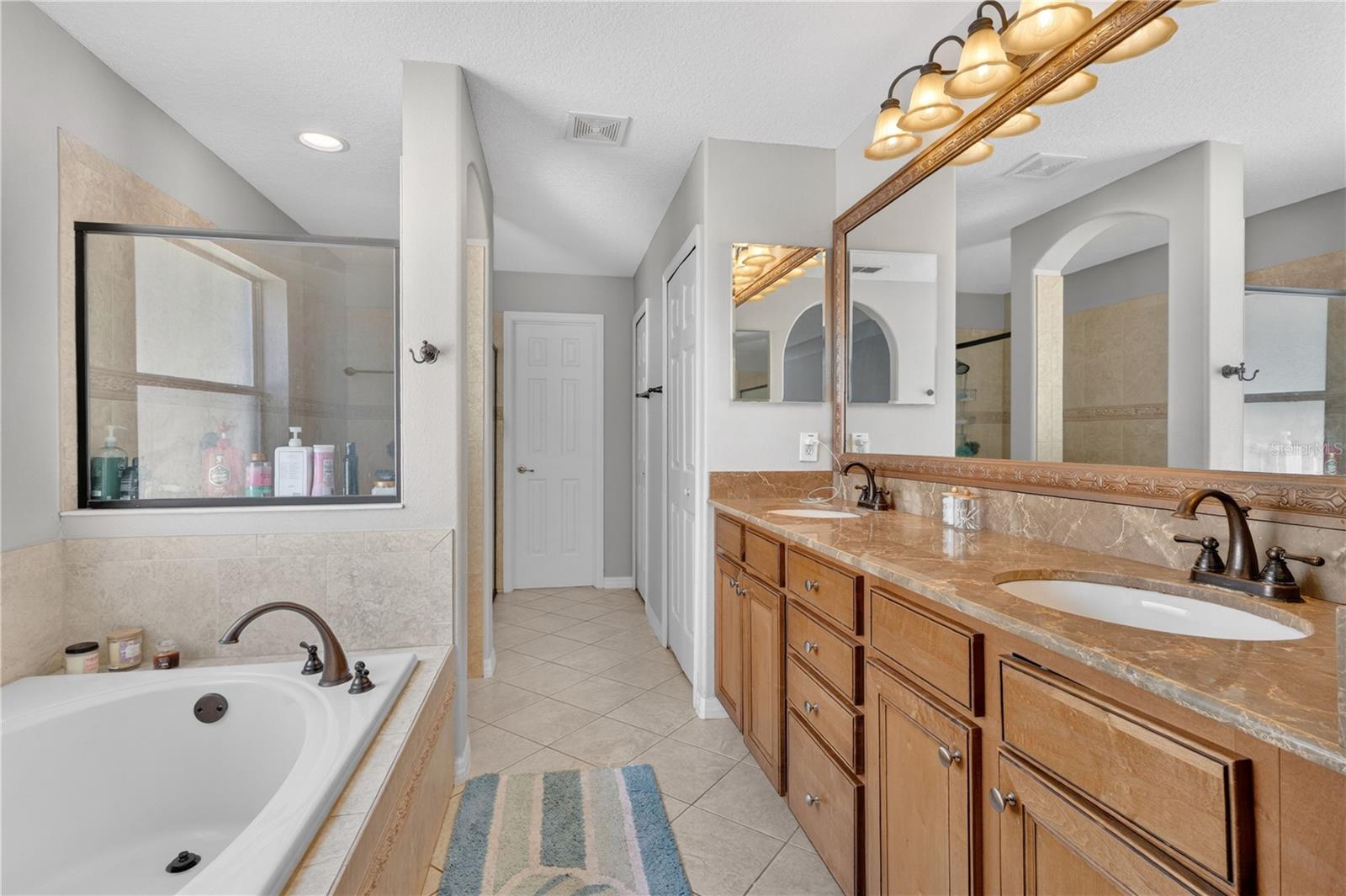 Image 13 of 37 For 4011 Chippewa Court