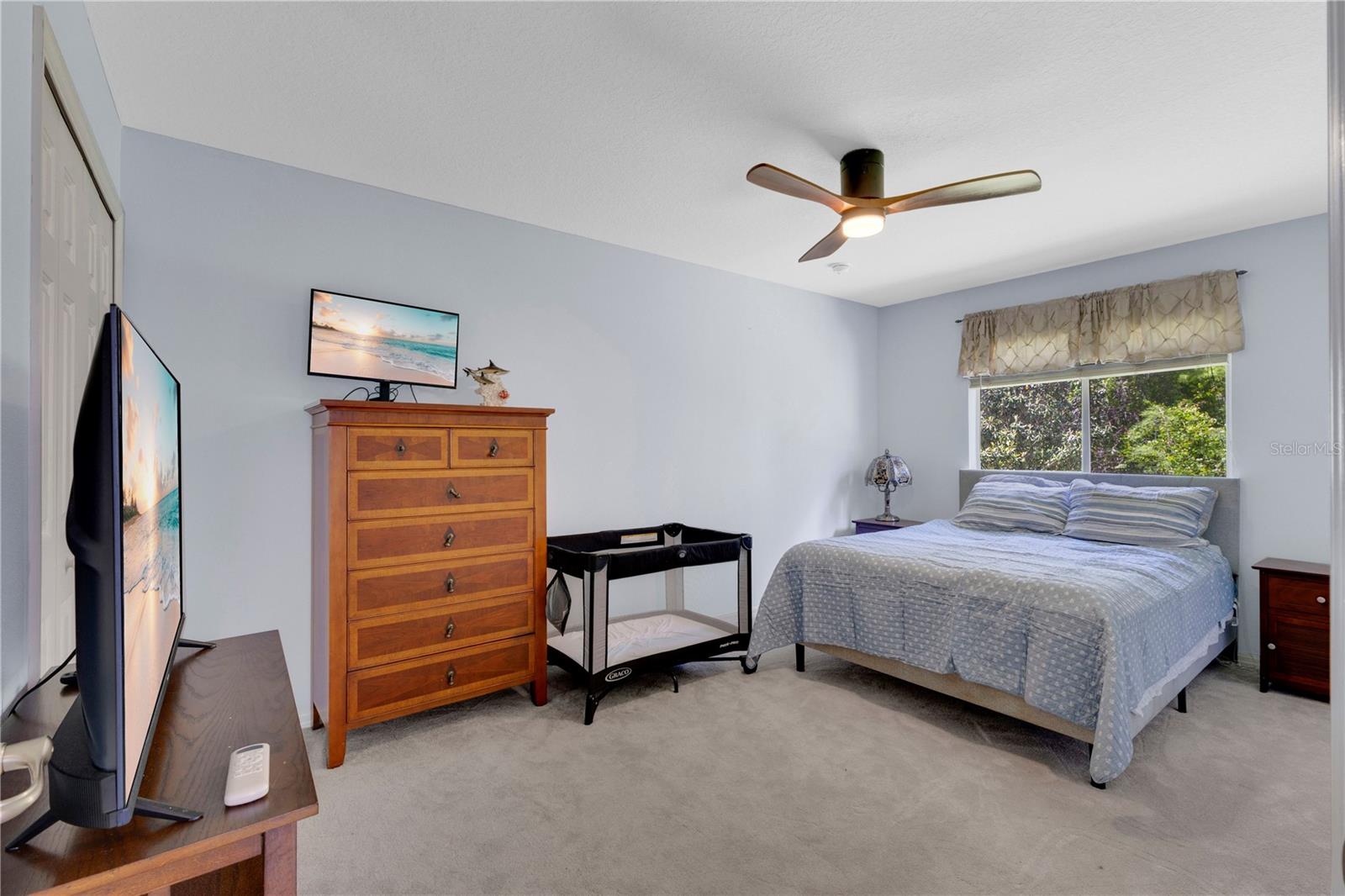 Image 15 of 37 For 4011 Chippewa Court