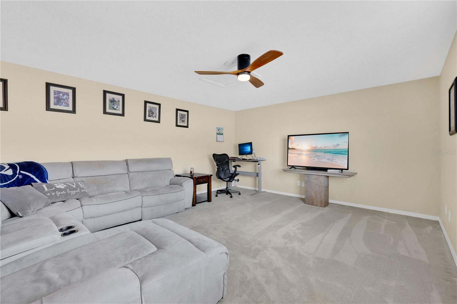 Image 19 of 37 For 4011 Chippewa Court
