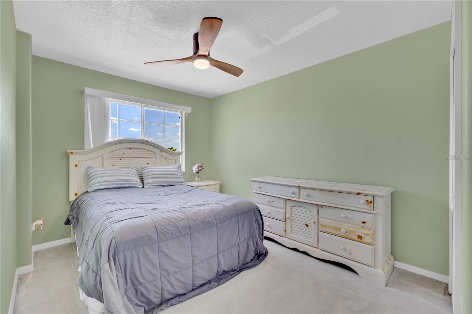 Image 20 of 37 For 4011 Chippewa Court