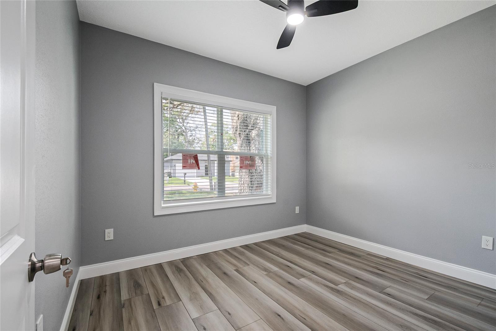 Image 13 of 34 For 441 Jefferson Street