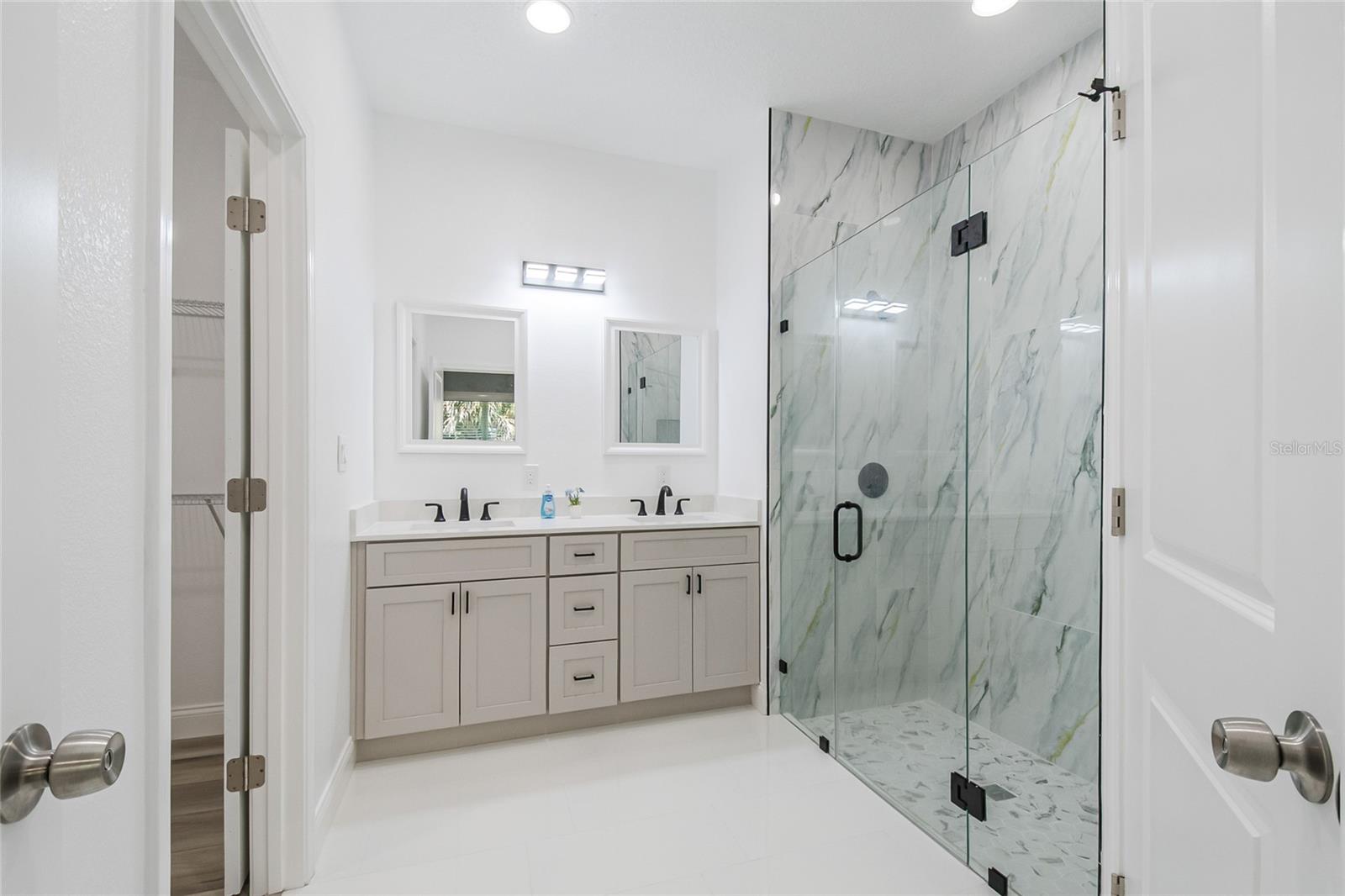 Image 24 of 34 For 441 Jefferson Street