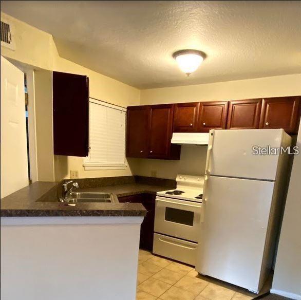 Image 4 of 14 For 1940 Lake Atriums Circle 92