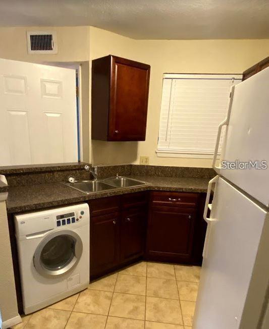 Image 5 of 14 For 1940 Lake Atriums Circle 92