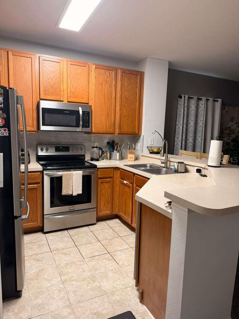 Image 6 of 19 For 13527 Daniels Landing Circle