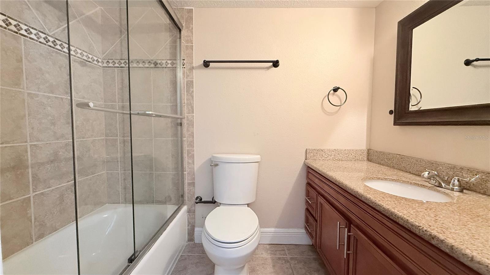 Image 13 of 27 For 524 Orange Drive 11