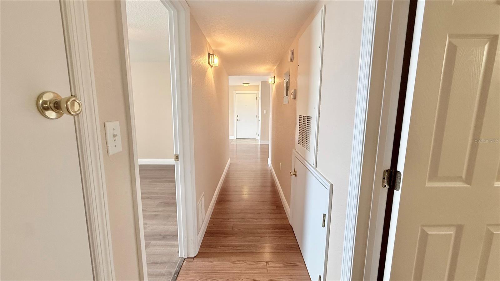 Image 15 of 27 For 524 Orange Drive 11