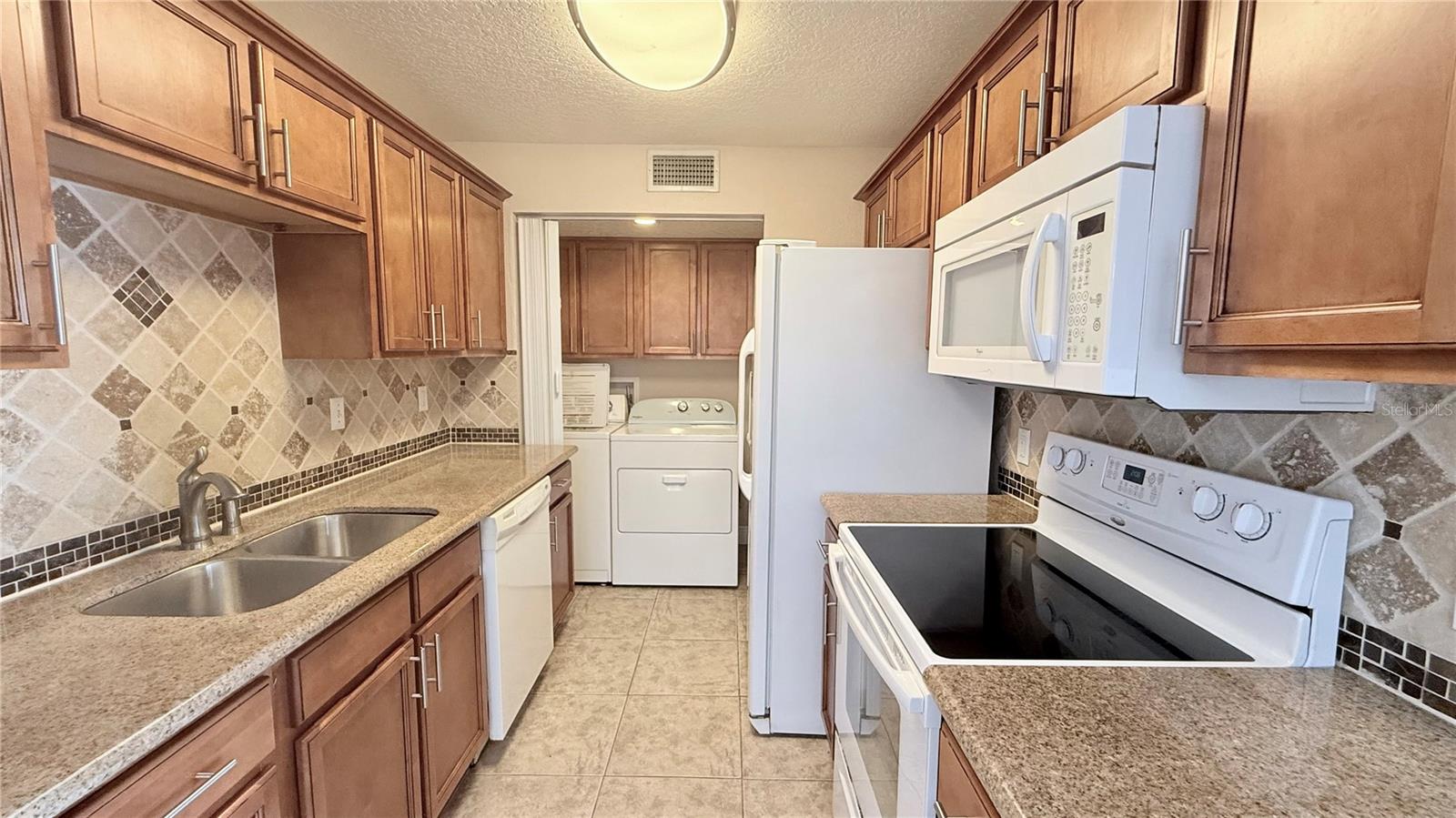 Image 5 of 27 For 524 Orange Drive 11