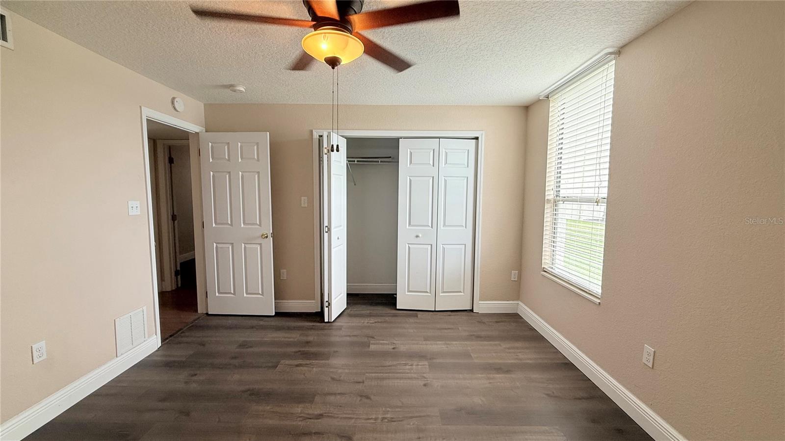 Image 9 of 27 For 524 Orange Drive 11