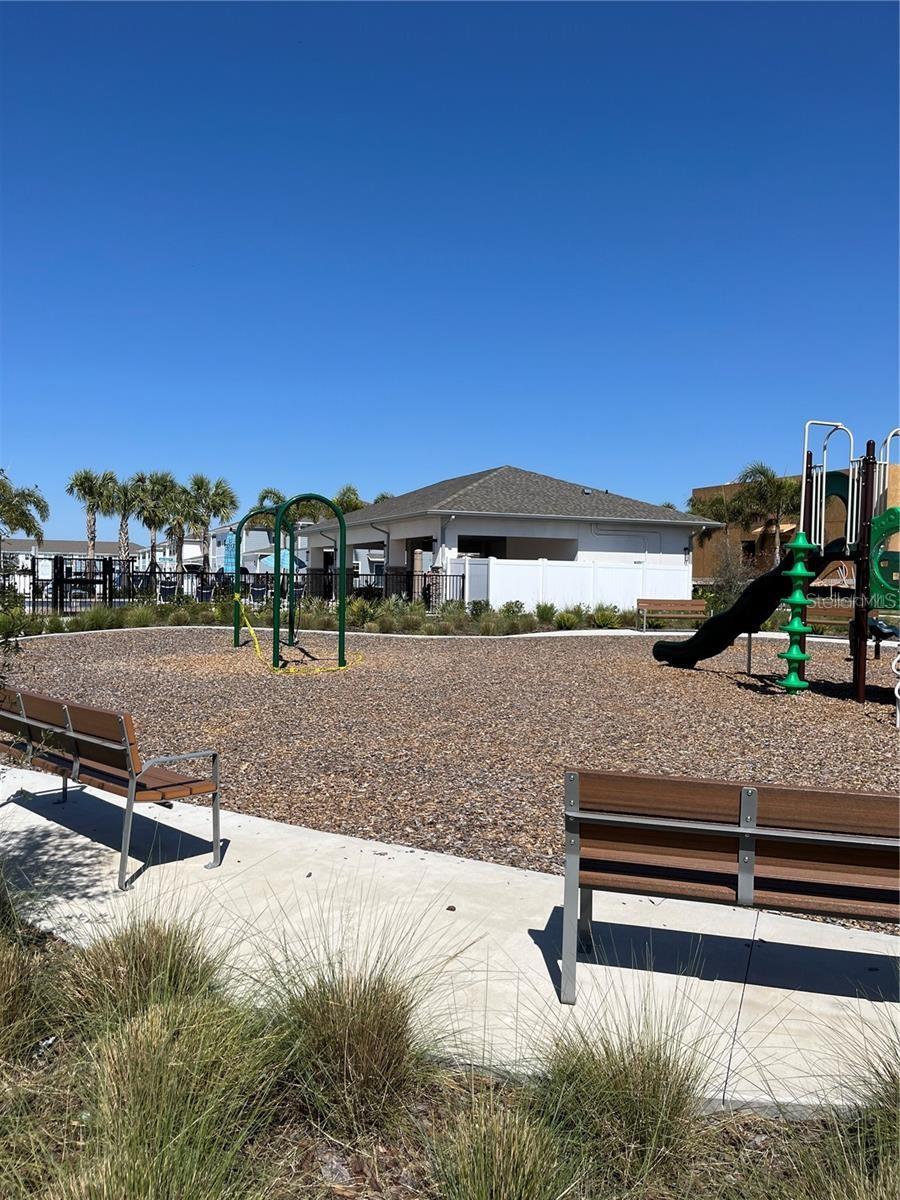 Image 21 of 24 For 2738 Fetching Trail