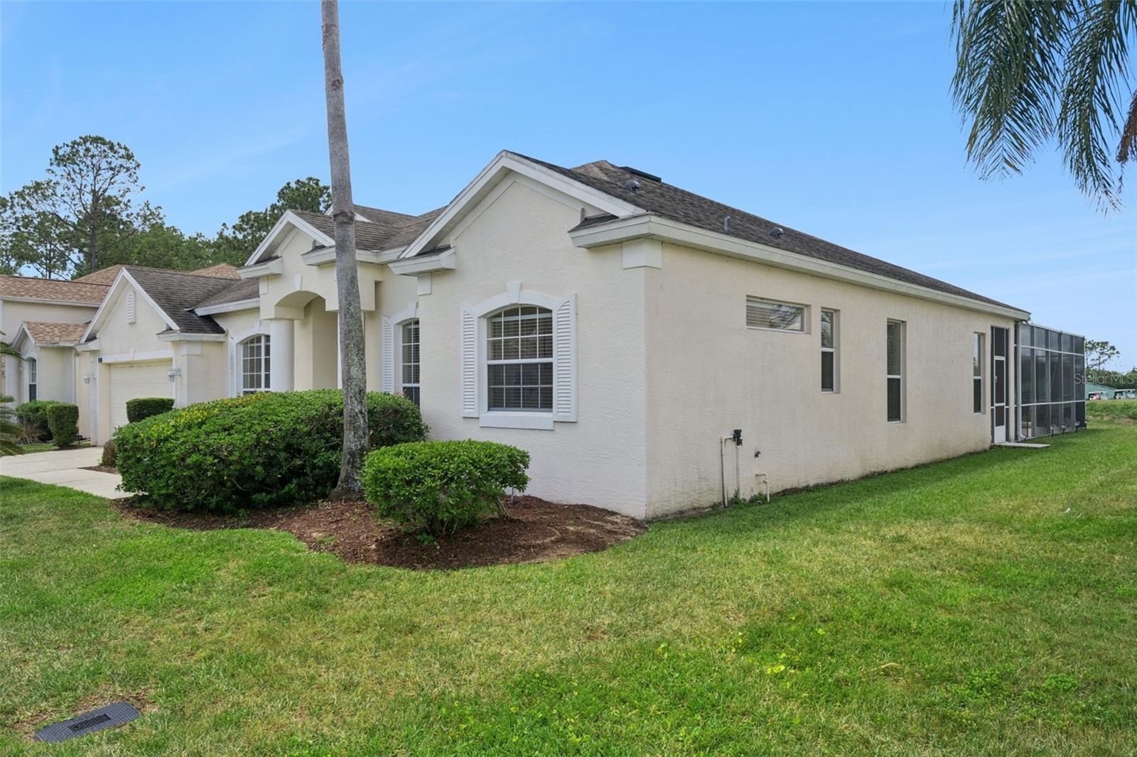 Image 4 of 51 For 117 Hampton Drive