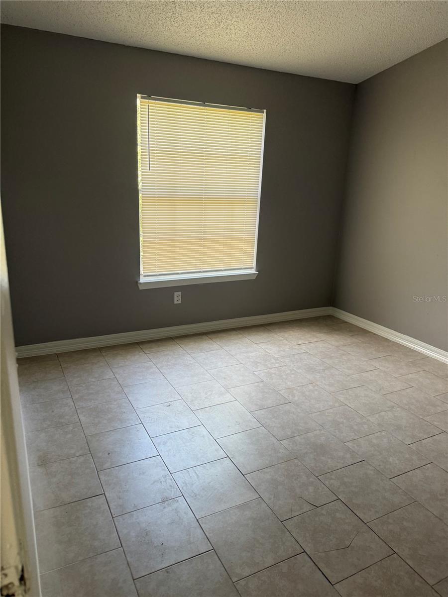 Image 10 of 14 For 1948 Lake Atriums Circle 133