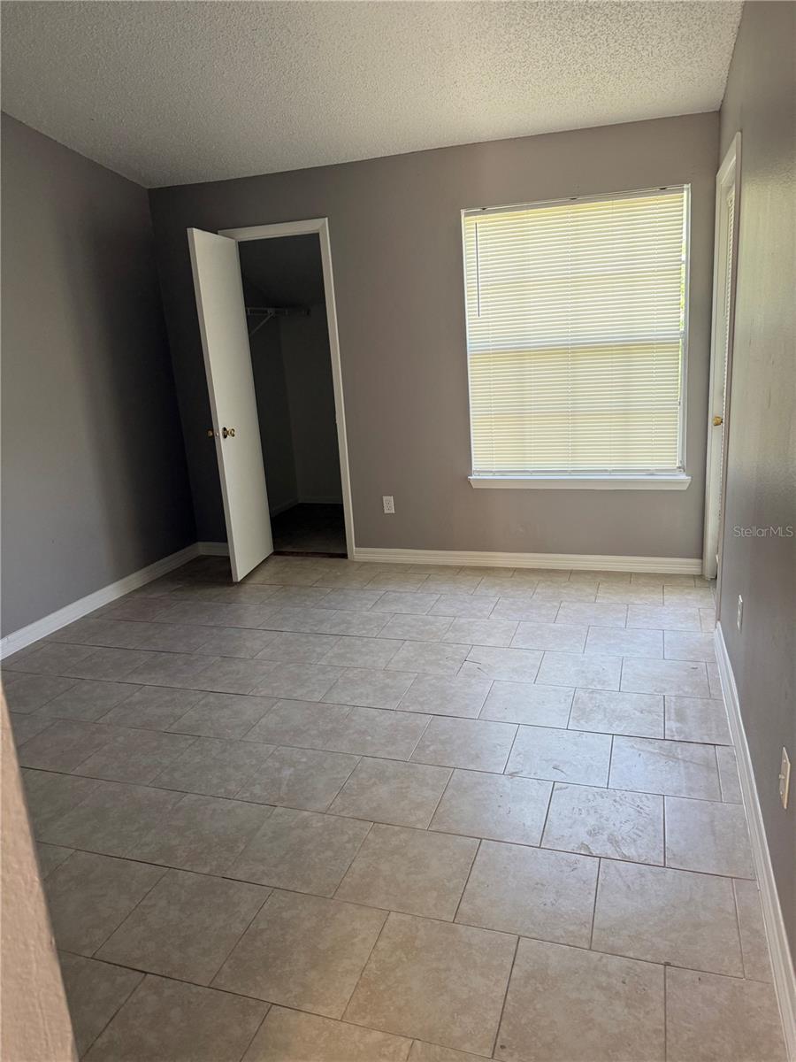 Image 3 of 14 For 1948 Lake Atriums Circle 133