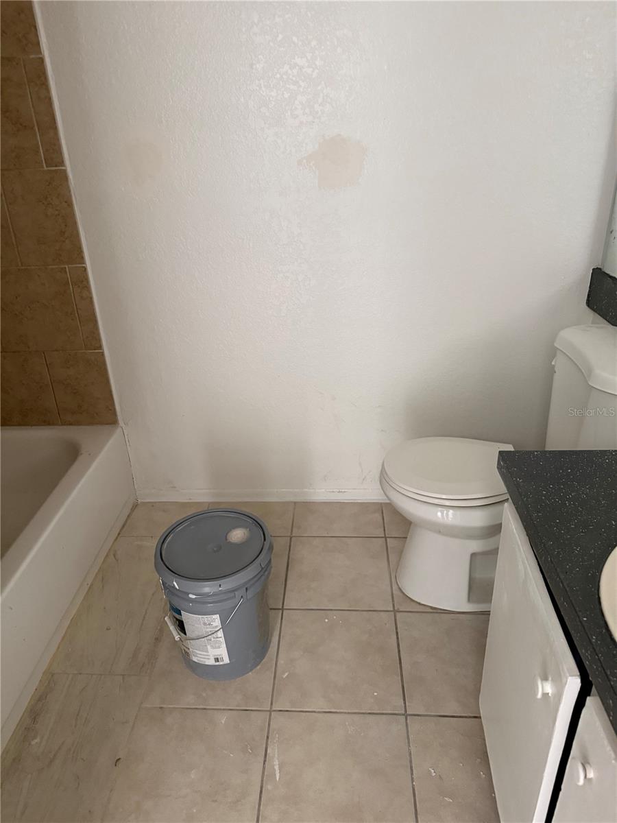 Image 4 of 14 For 1948 Lake Atriums Circle 133