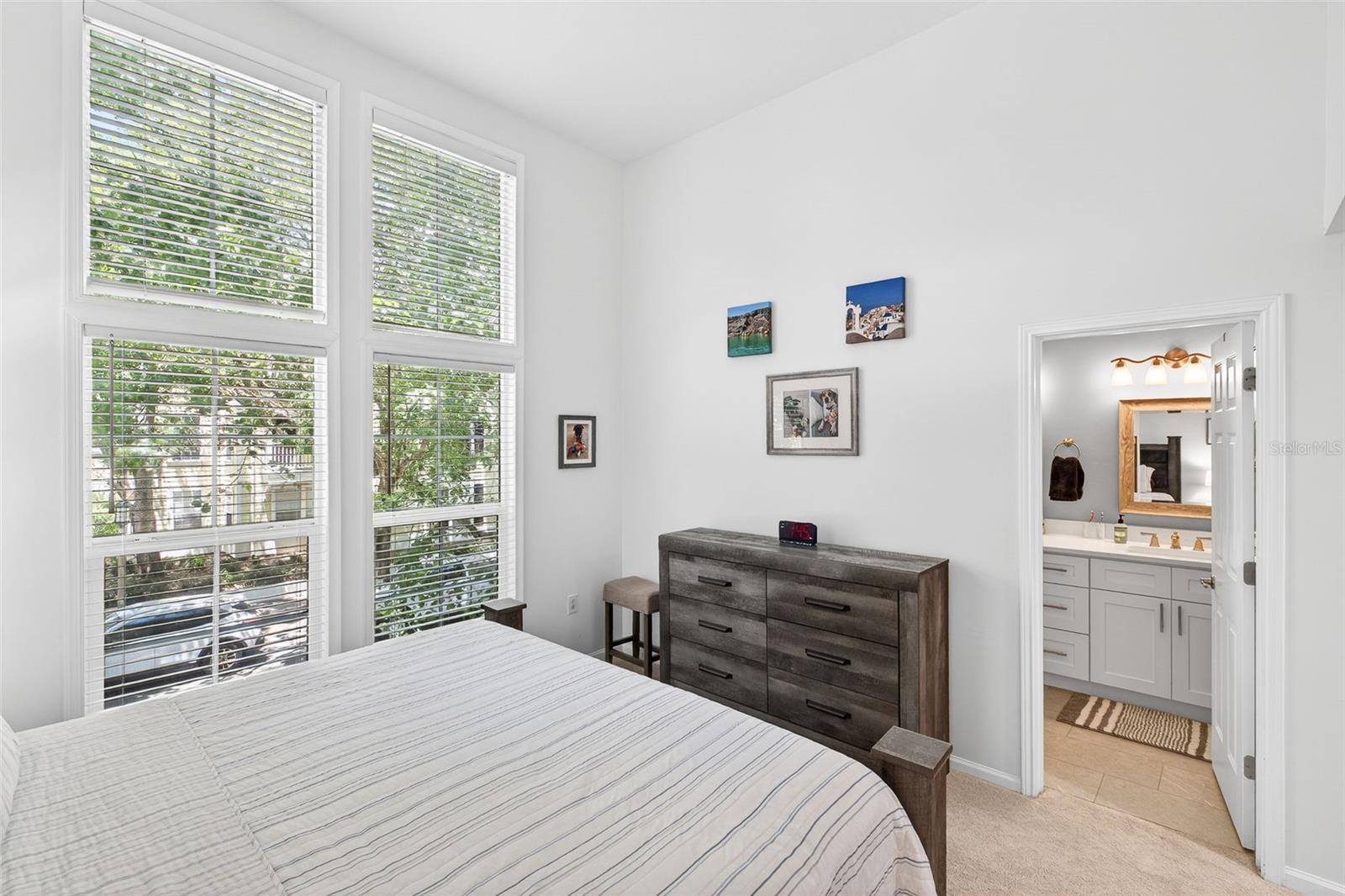 Image 14 of 46 For 512 Water Street 512