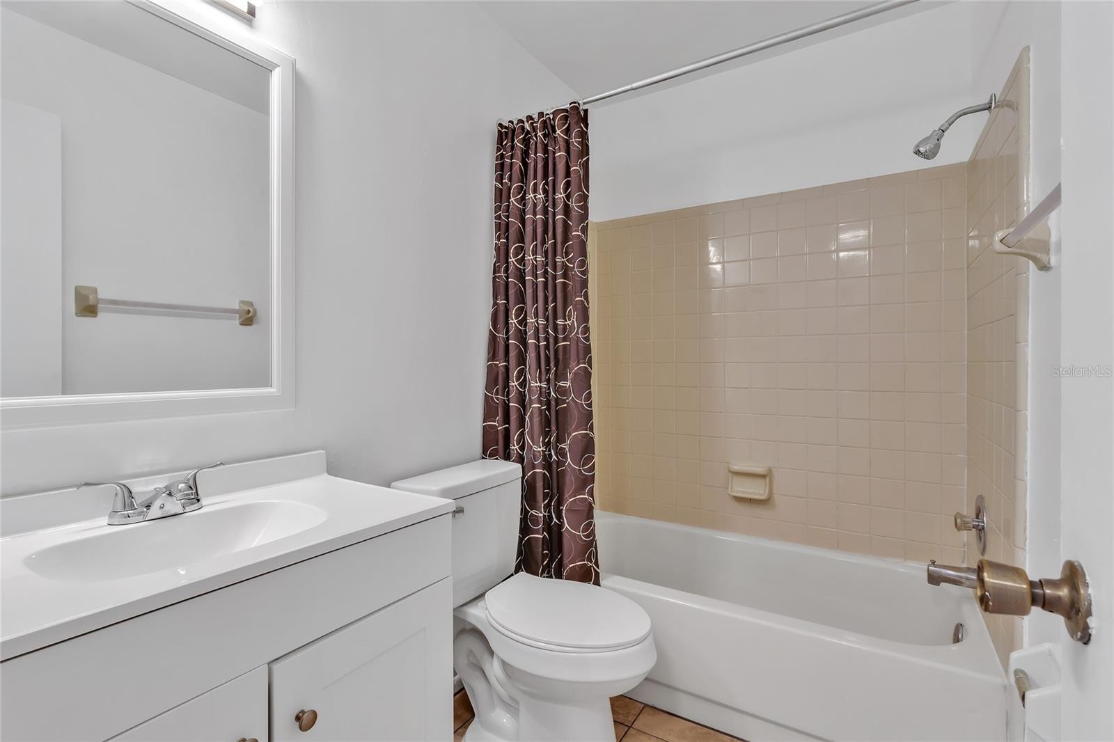 Image 12 of 16 For 4838 Semoran Boulevard 902