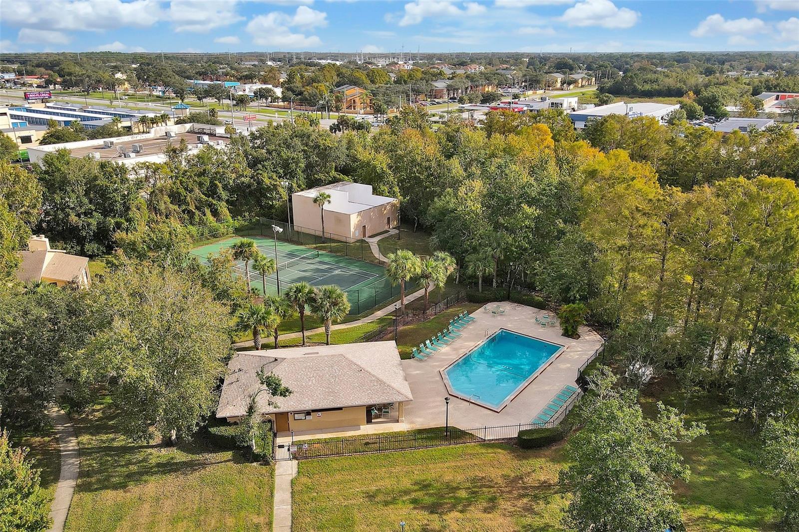 Image 14 of 16 For 4838 Semoran Boulevard 902