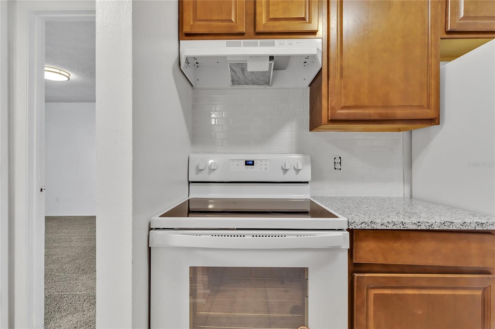 Image 7 of 16 For 4838 Semoran Boulevard 902