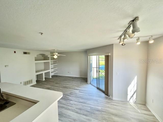 Image 4 of 15 For 7310 Westpointe Boulevard 625