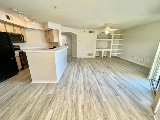 Image 5 of 15 For 7310 Westpointe Boulevard 625