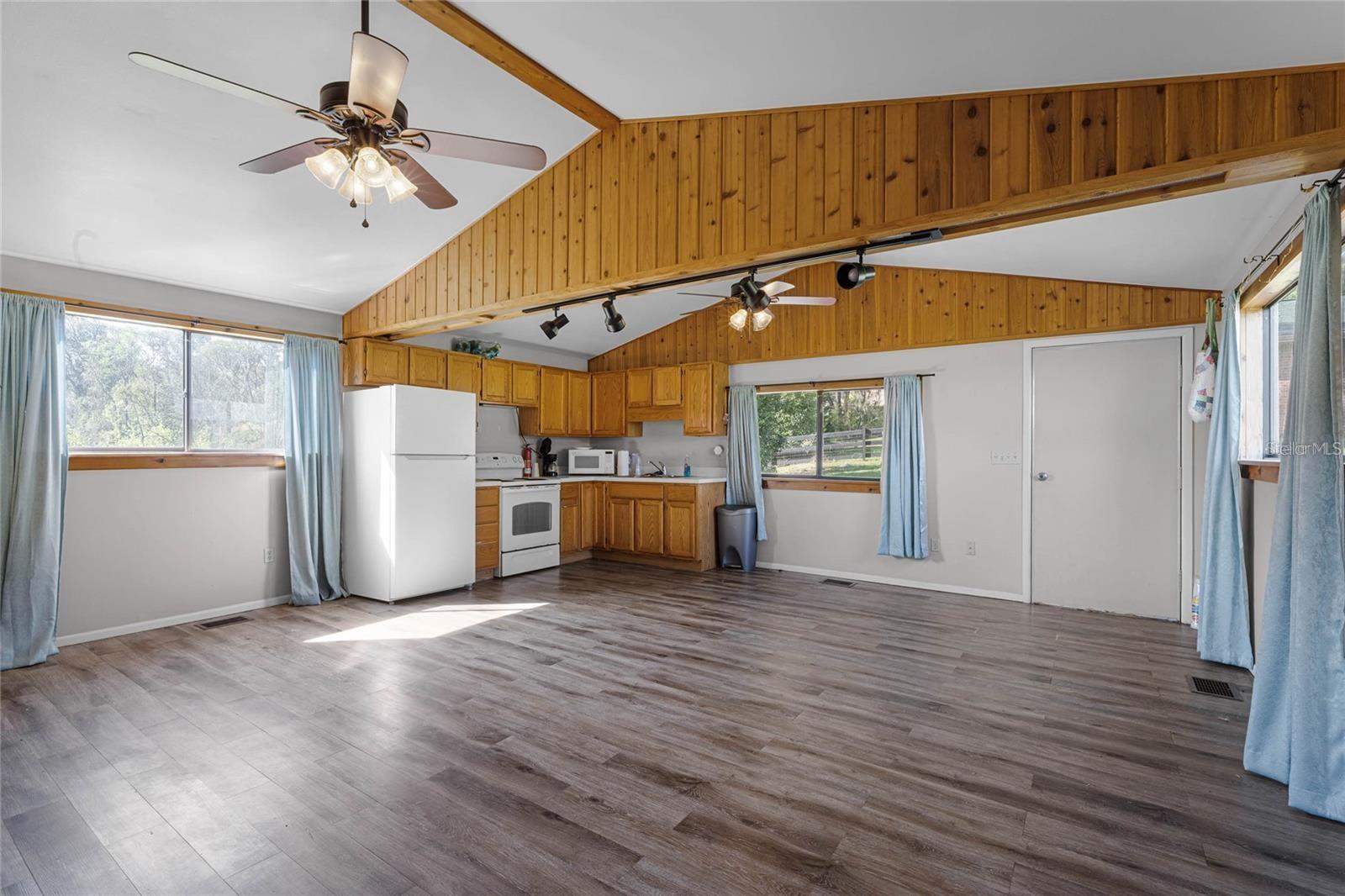 Image 27 of 54 For 2285 Wilmhurst Road